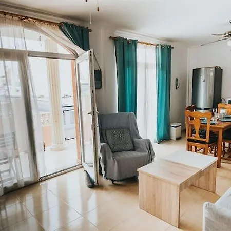 Dam Apartment Cotillo